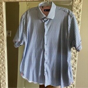 Max Colton Men’s collared Short Sleeve button down size Large!